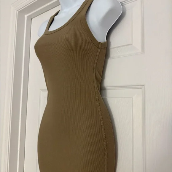 Universal Thread Sleeveless Tan Maxi Dress - Picture 4 of 4